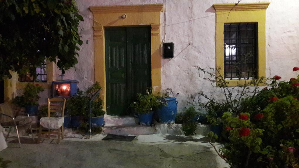קמילרי Orelia Cretan Deluxe Apartments מראה חיצוני תמונה